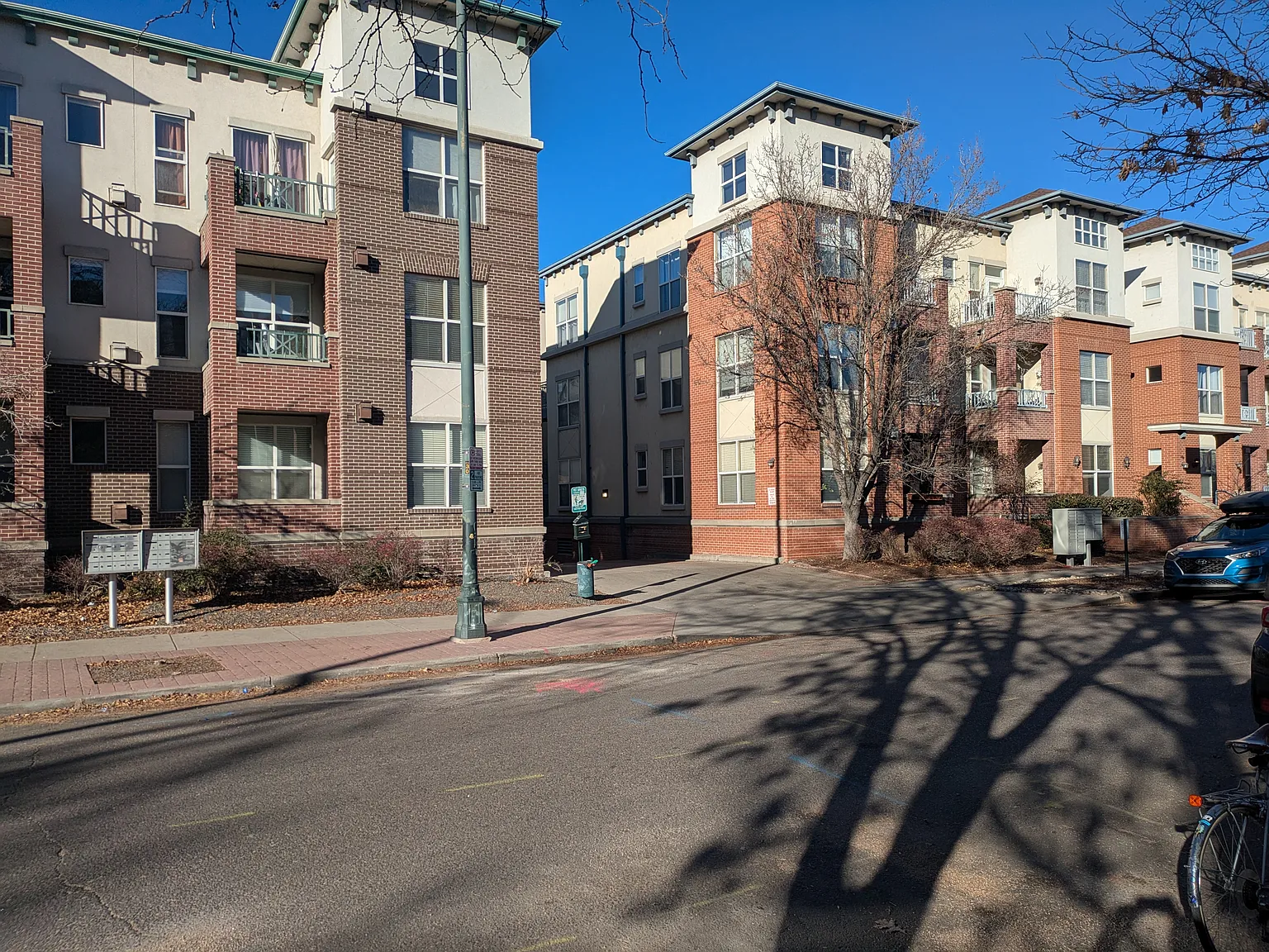 2 bed, 1038 sqft, $2,600 — Photo 3