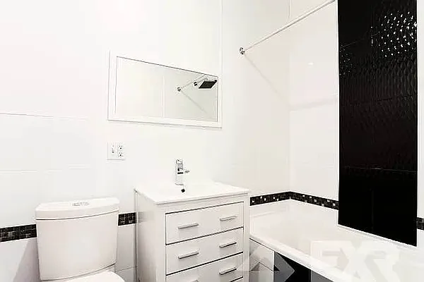 Rented by EXR | media 16