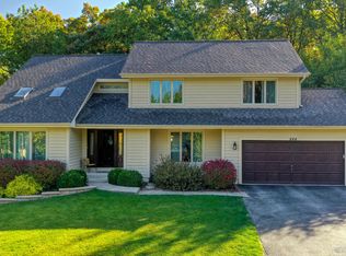 844 Tam O Shanter Cir, Bolingbrook, IL 60440