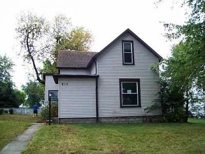 1st image of 815 W Hickory St