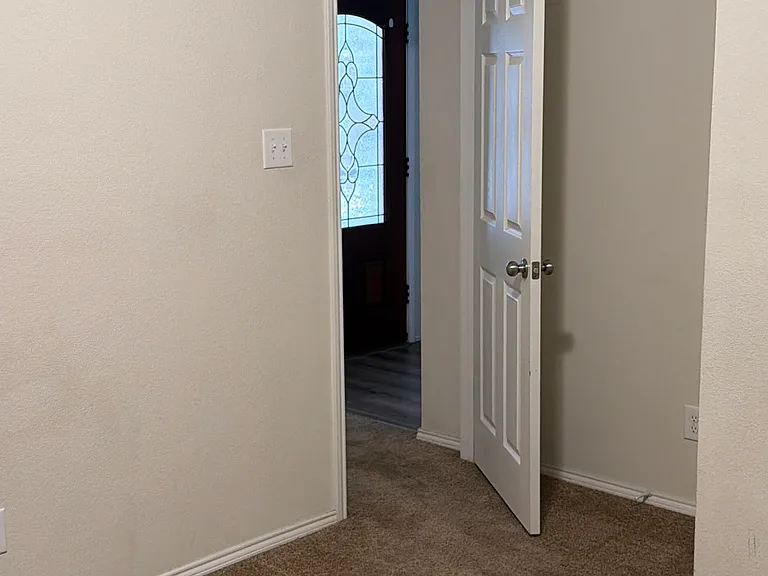 916 Rivers Creek Ln — Photo 5