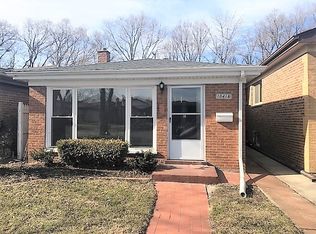 10418 S Green Bay Ave, Chicago, IL 60617