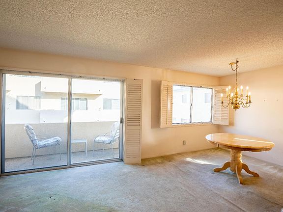 5th image of 5400 Lindley Ave Unit 221