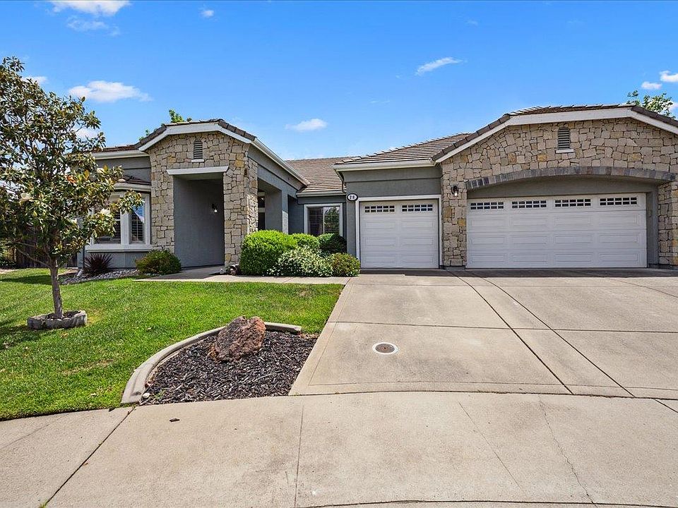 1st image of 216 Fieldstone Ct