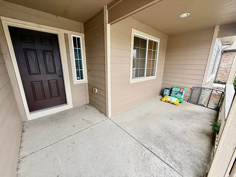 7545 Back Stretch Dr — Photo 3
