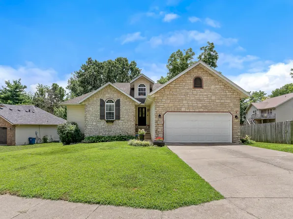 1212 W Merlin Drive, Ozark, MO 65721