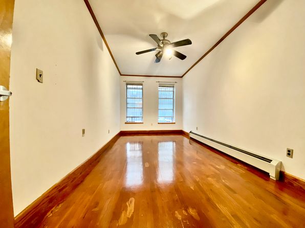 425 Lincoln Pl APT 1