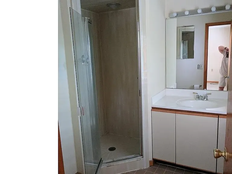 12 Ingham Way — Photo 5