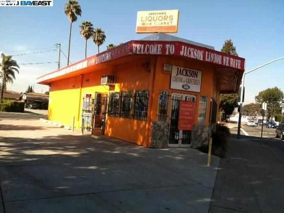 2nd image of 566 Jackson St
