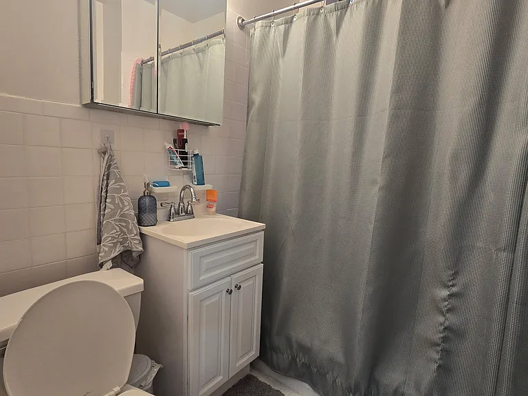 248 W 105th St #2E — Photo 4