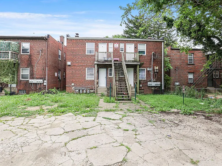 987 Lilley Ave — Photo 29