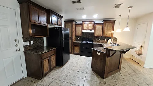 1404 W Fig Ave #3 Photo 1