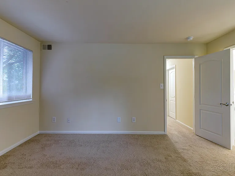 Arundel Apartments — Photo 9