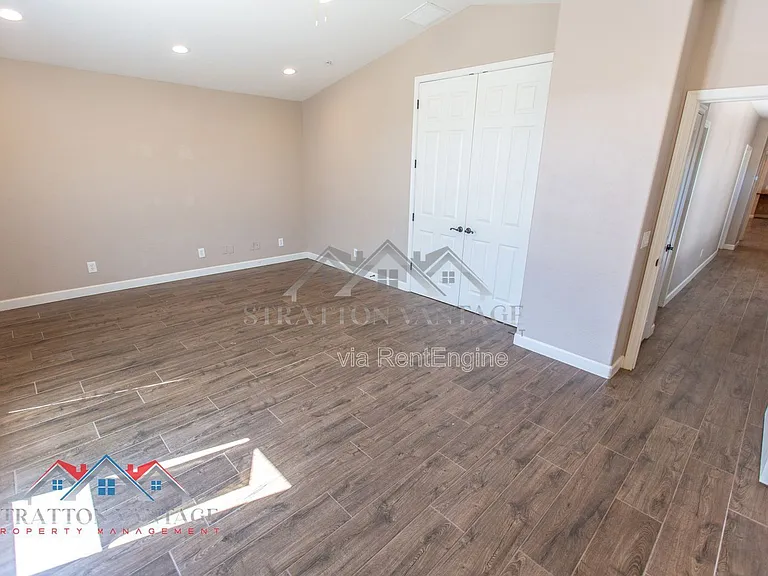 38414 N 12th St — Photo 45