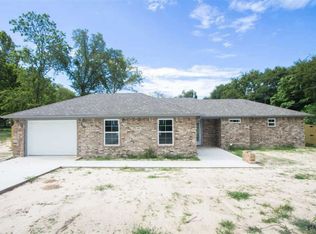 1003 Stewart St, Lindale, TX 75771