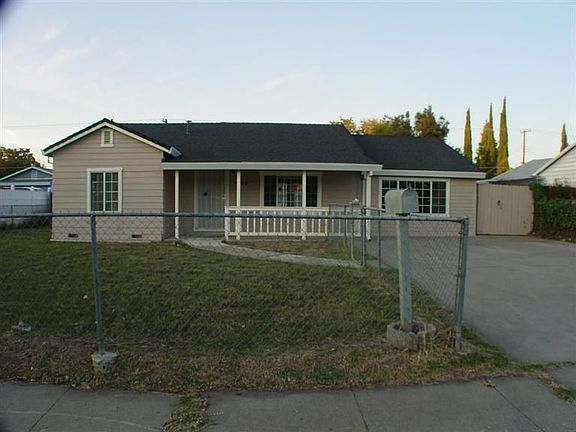 3rd image of 441 Tenaya Ave