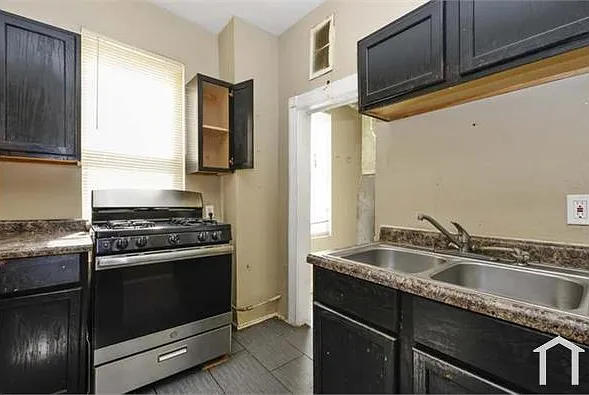 11943 S Wallace St #1 — Photo 6