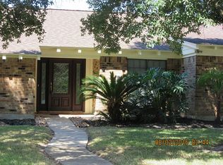 5112 Inverness Dr, Baytown, TX 77521