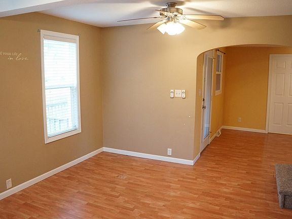 LIVING RM