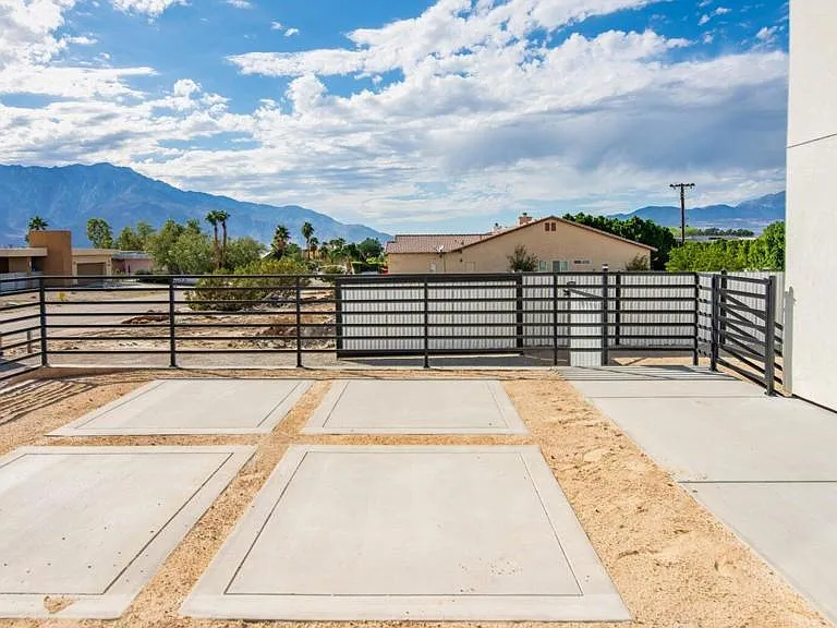 67670 Buckboard Ln — Photo 46