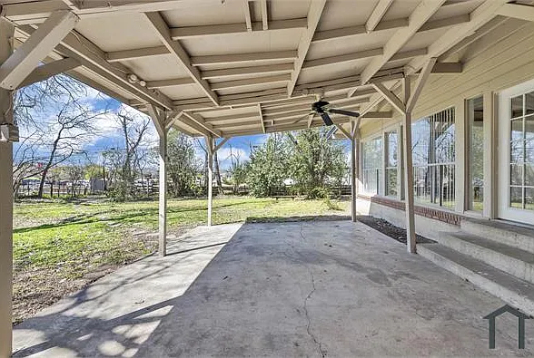 2218 Terrace Dr — Photo 23