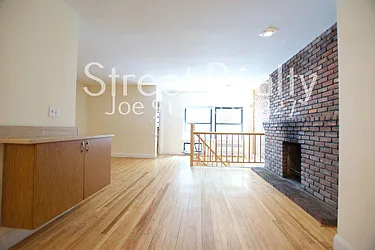 Rented by Street Realty Brokerage LLC