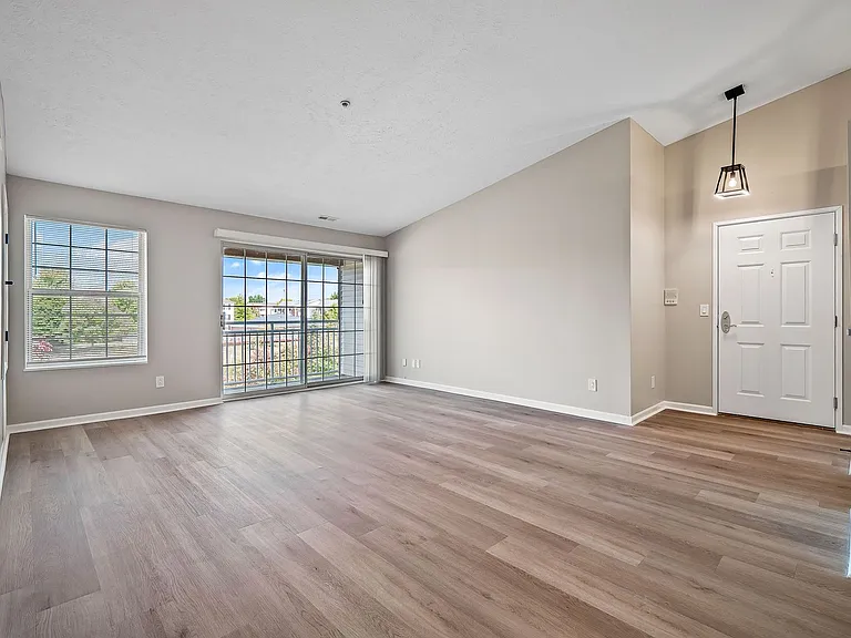 Cherry Tree Village Apartments — Photo 122