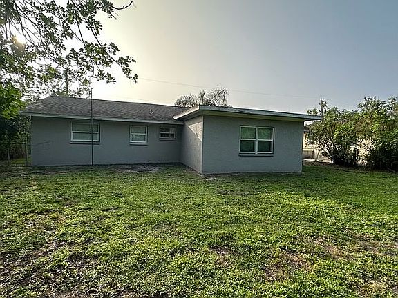 3rd image of 4541 Parnell Dr