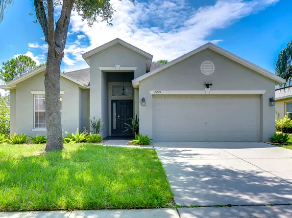 2227 Colville Chase Dr, Ruskin, FL 33570