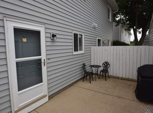1212 S Newport Pl #7, Sioux Falls, SD 57106