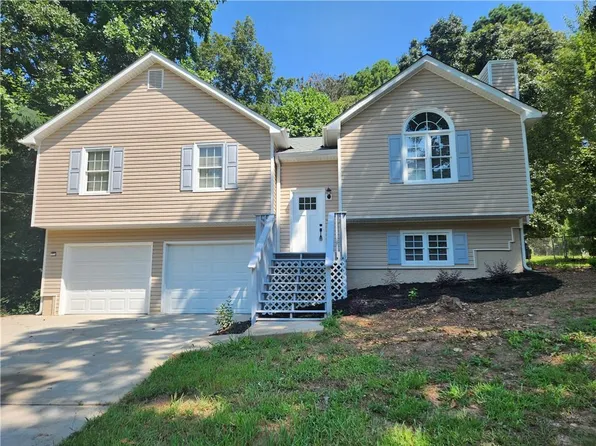 62 Loxley Ct, Douglasville, GA 30134