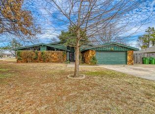 741 Park Dr, Yukon, OK 73099