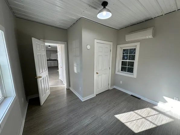150 S. 3rd St, 150 S 3rd St #2, Chambersburg, PA 17201