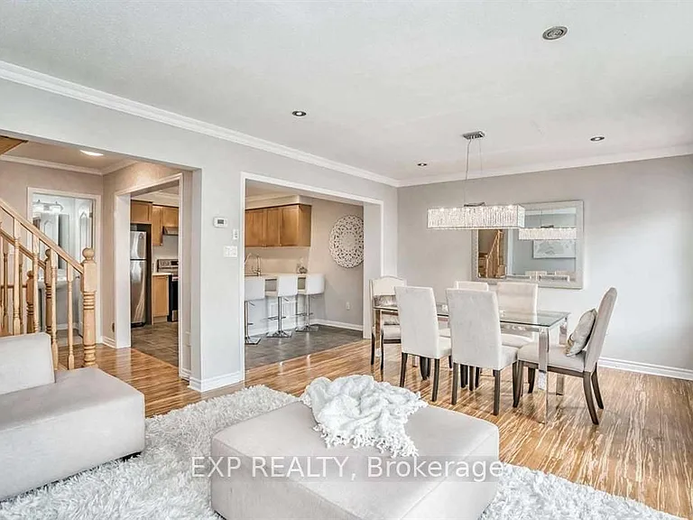 945 Sprague Pl — Photo 8