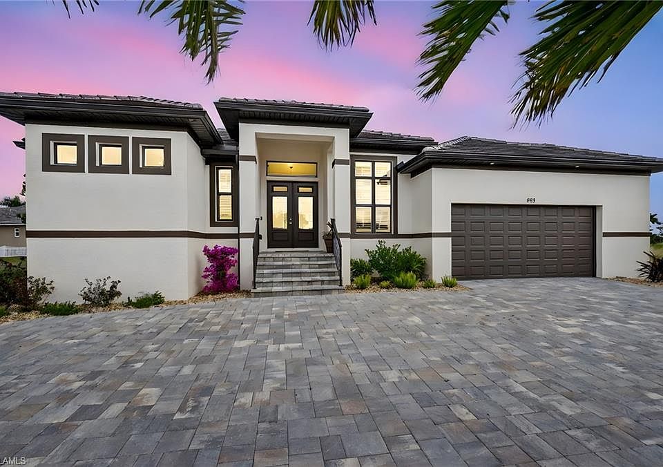 1st image of 609 Monaco DR
