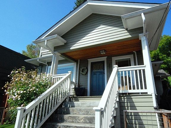4th image of 3911 1st Ave NE