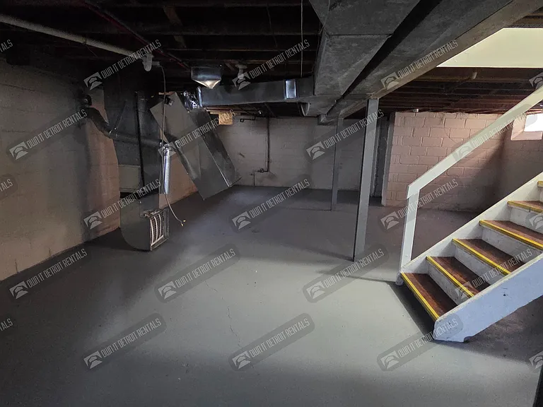 11781 Kilbourne St — Photo 21