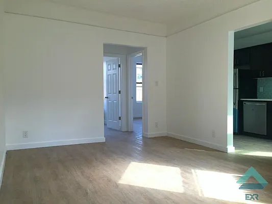 Rented by EXR | media 24