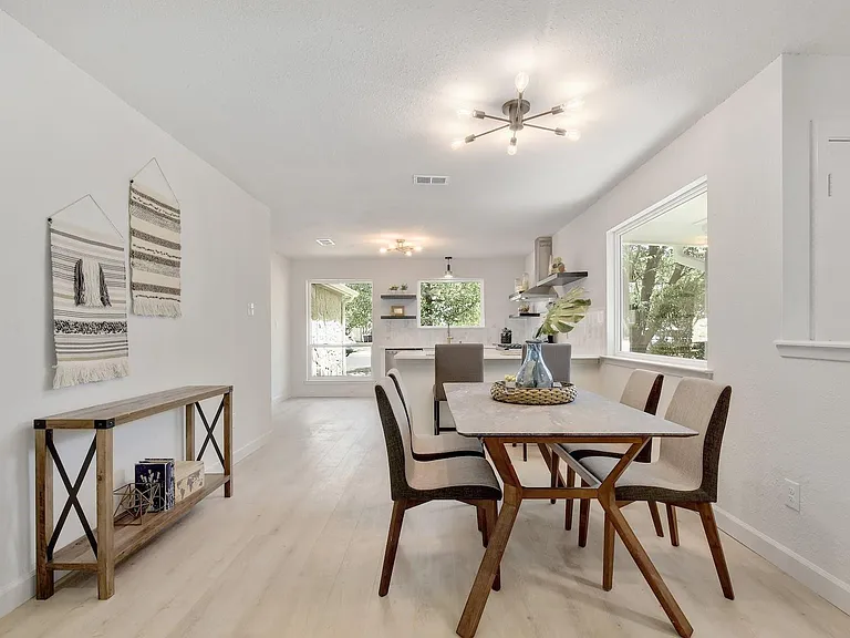 4011 Eskew Dr — Photo 4