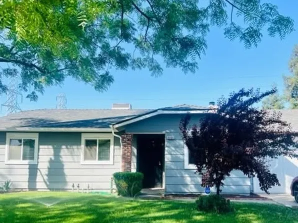 4466 W Malibu Ave, Fresno, CA 93722