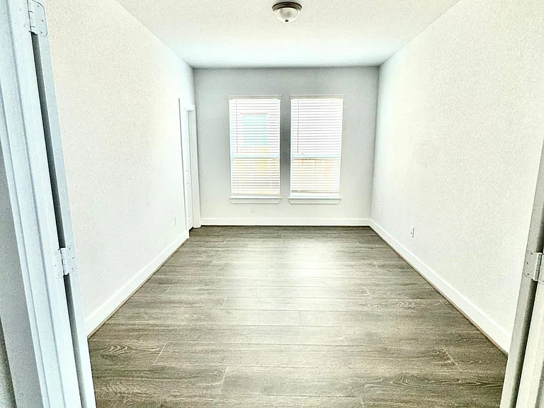 703 Durian Loop — Photo 11