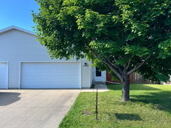 2909 Dakota Park Cir S, Fargo, ND 58104