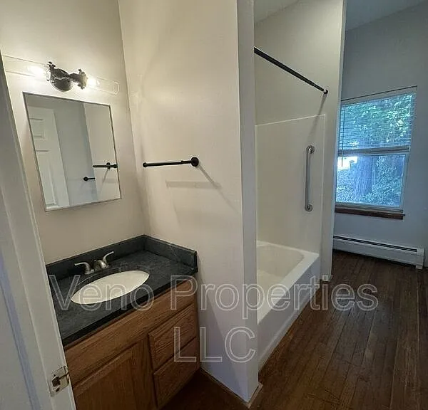 1 S Park St #1A — Photo 9