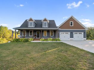 7533 Nature View Dr, Jackson, MI 49201