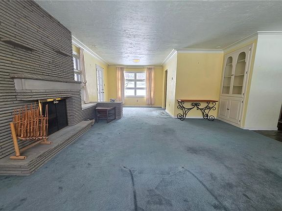 2nd image of 3903 Milton Dr
