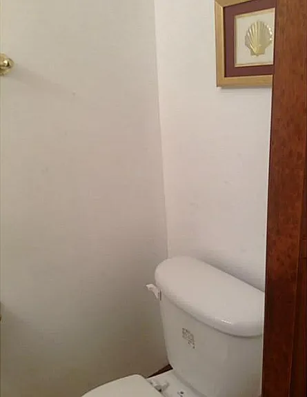 1240 Basswood Ct — Photo 10