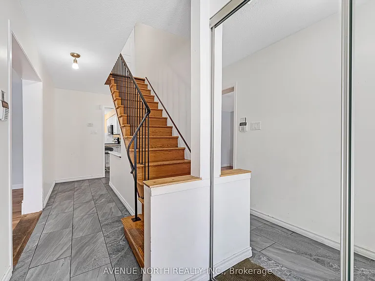 3489 Southgate Rd — Photo 3