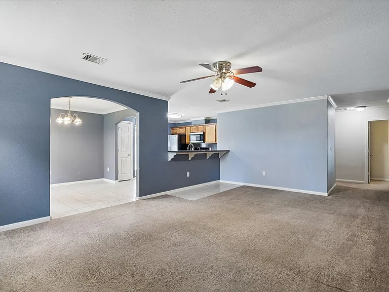 118 Tower Dr — Photo 5