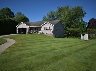 4364 Cuper Ave, Dorr, MI 49323