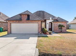 308 Hill Ridge Dr, Youngsville, LA 70592
